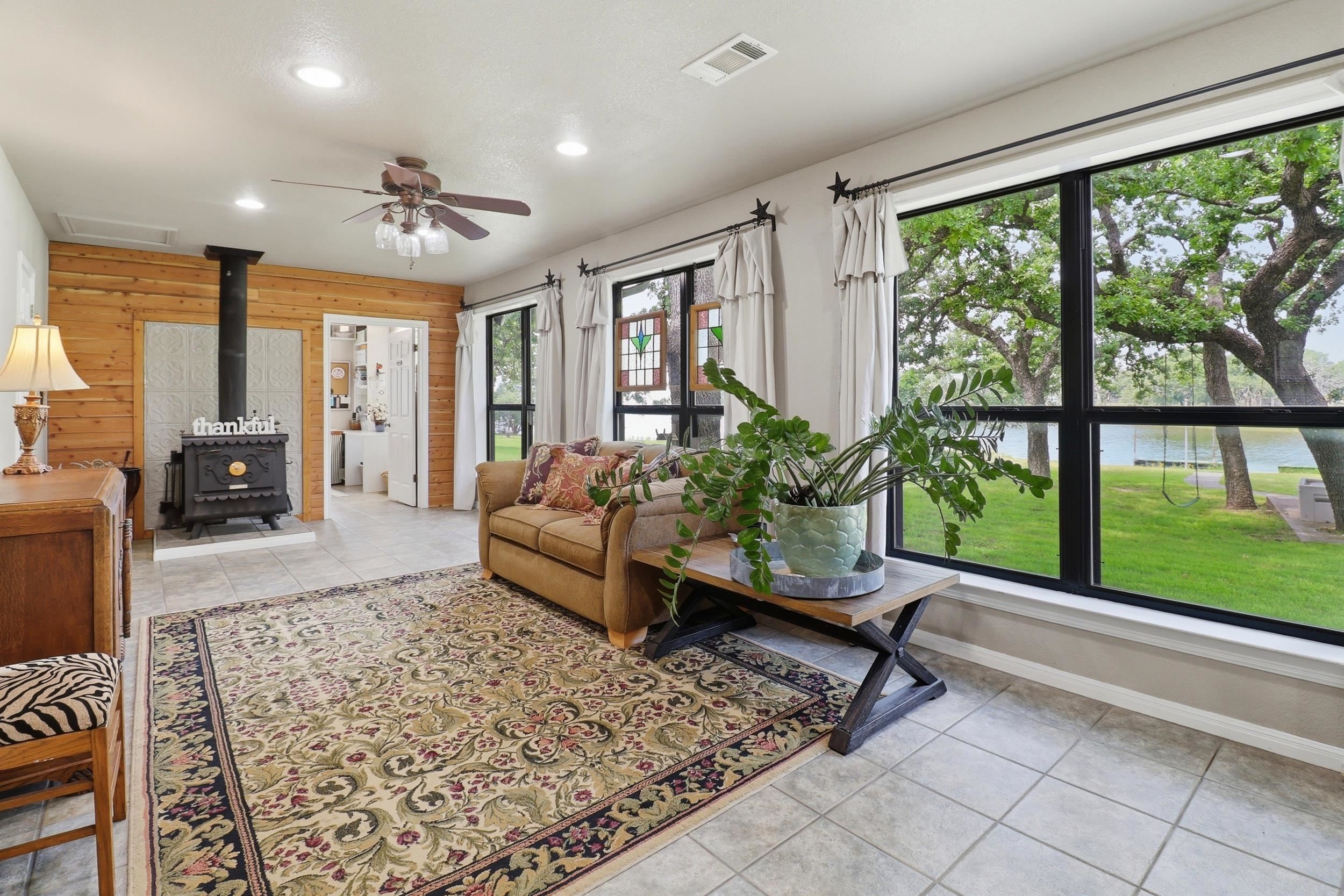 115 Sunset Circle Burnet, TX 78611 - Photo 16 of 45