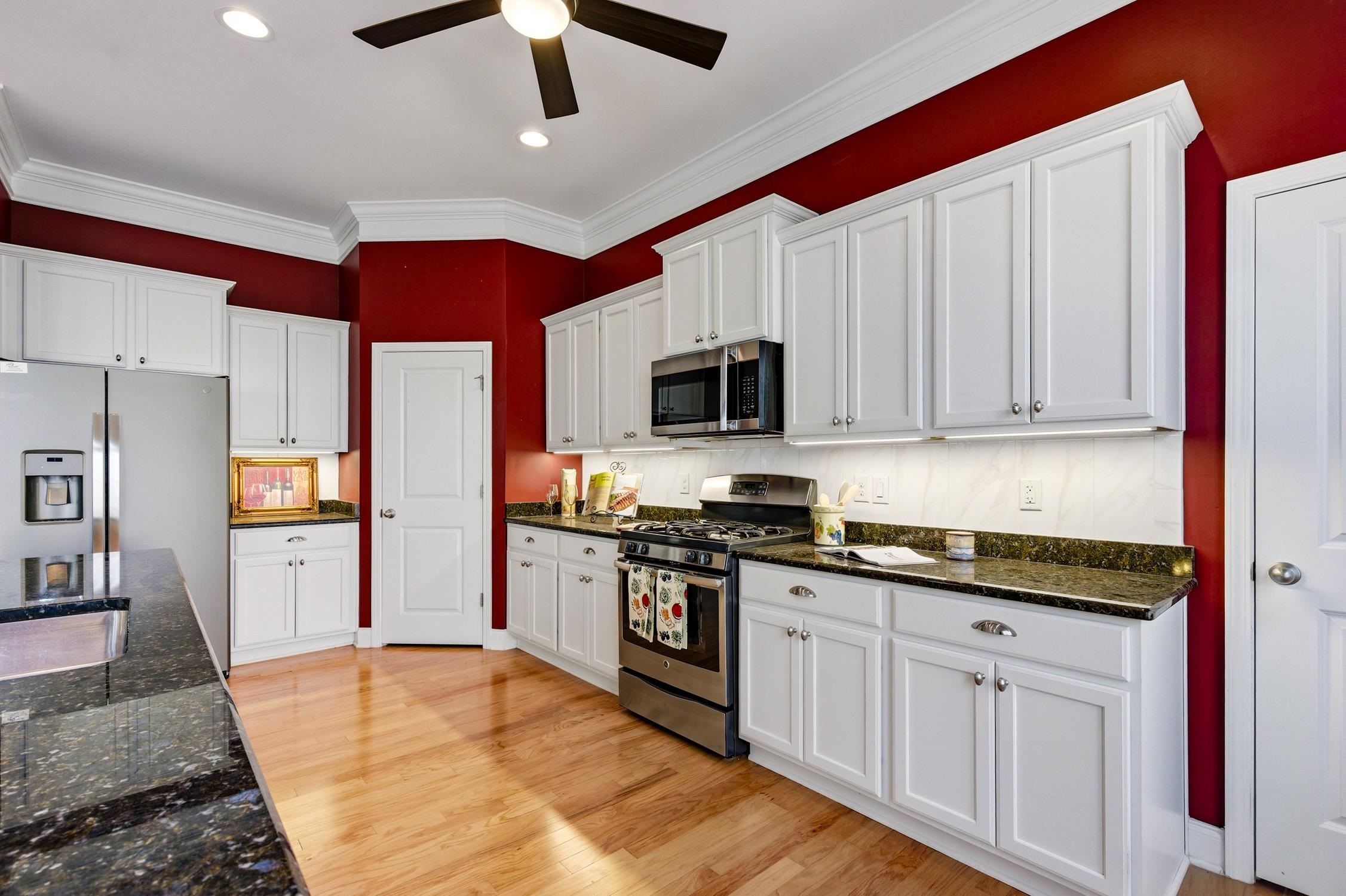 242 Hyacinth Loop Murrells Inlet, SC 29576 - Photo 12 of 44