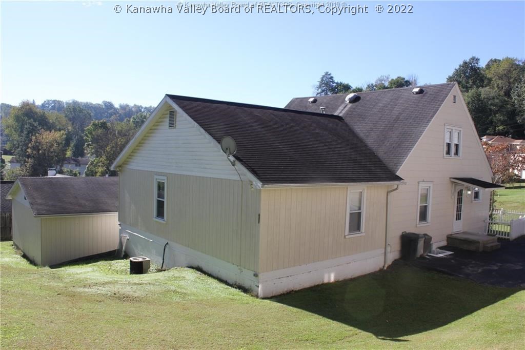 146 Stricker Road Charleston, WV 25314 - Photo 5 of 30 Gallery Image 5