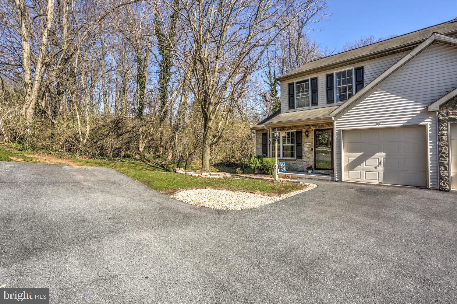 57 Ridge Avenue Ephrata, PA 17522 - Photo 4 of 38 Gallery Image 4