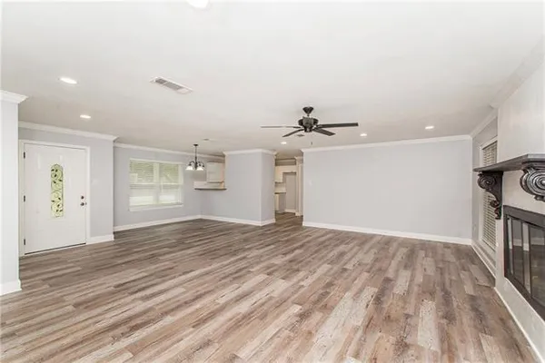 $297,500 | 21315 Highway 22, Ponchatoula, LA 70454