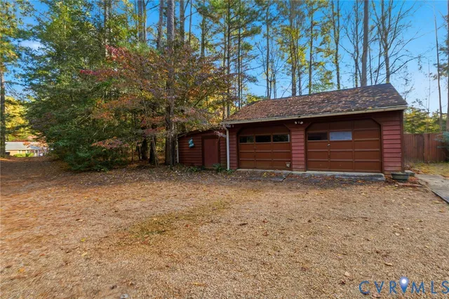 front view of house with a yard
