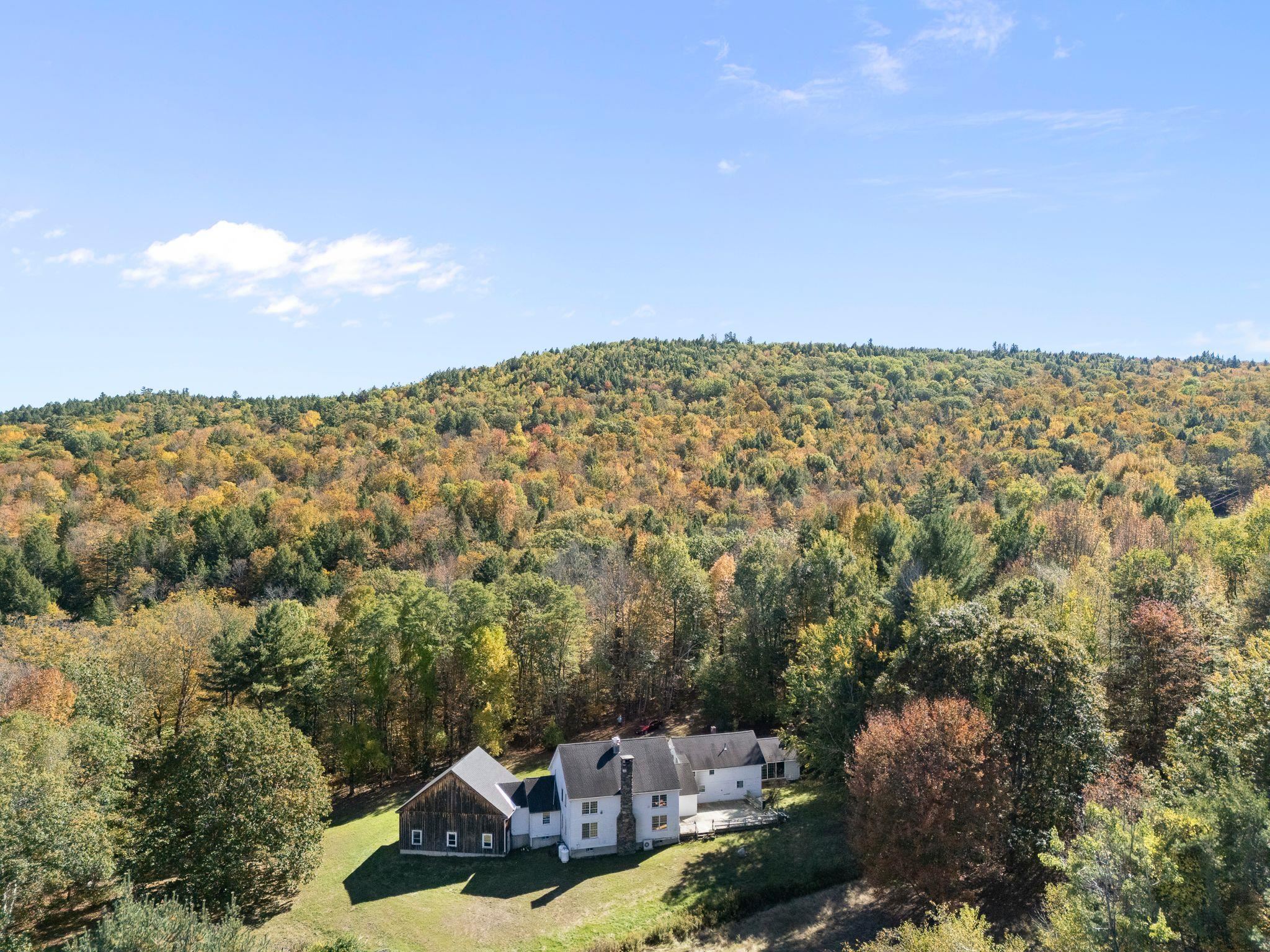131 Stark Road Brattleboro, VT 05301 - Photo 4 of 54