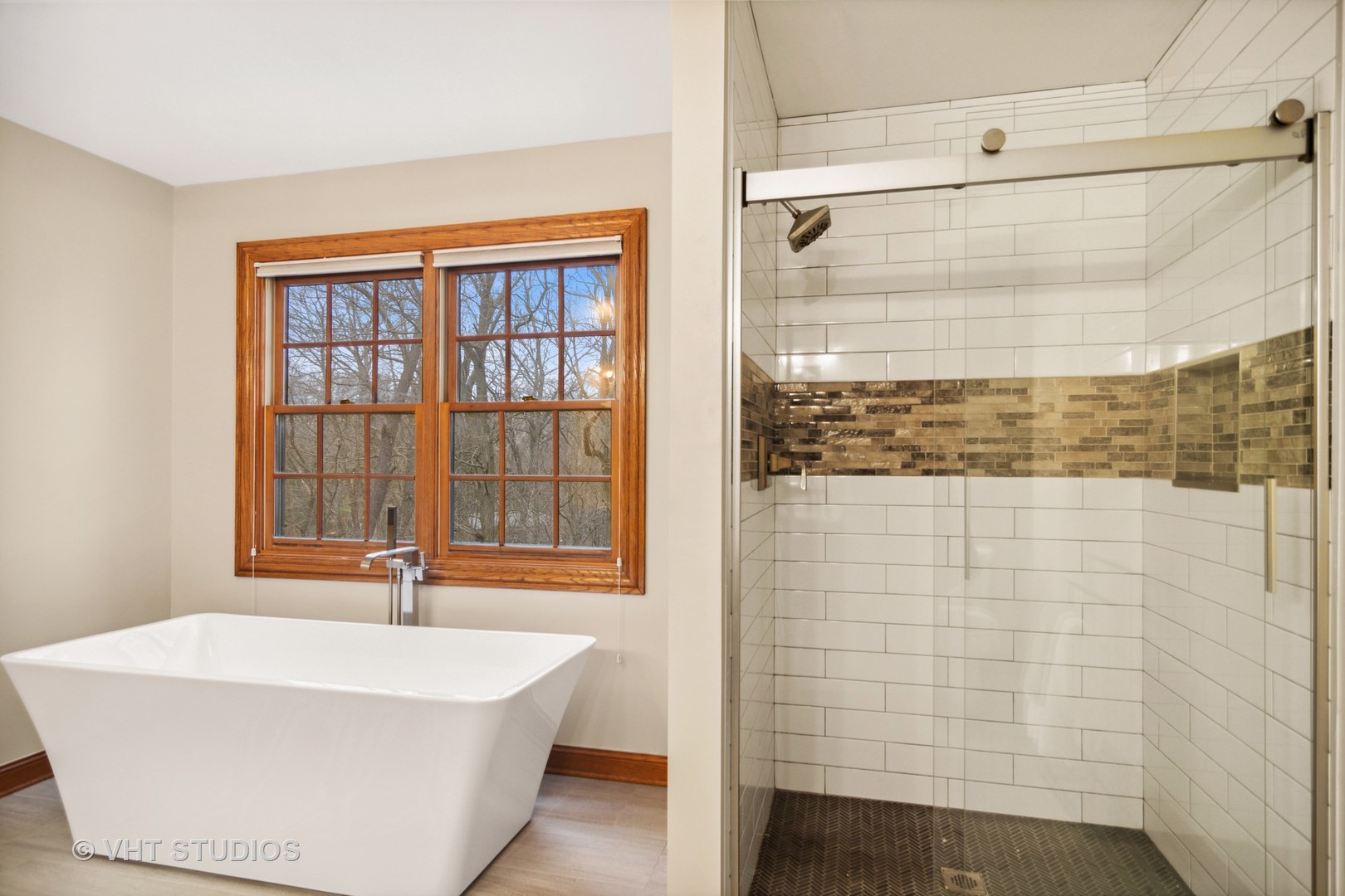 902 Bridle Lane Cary, IL 60013 - Photo 29 of 60 a bathroom with a bathtub and shower
