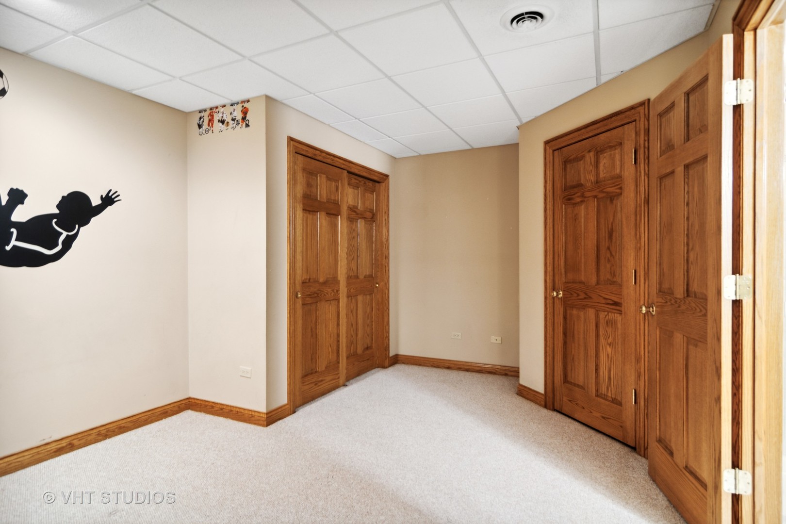 902 Bridle Lane Cary, IL 60013 - Photo 44 of 60 a view of an empty room