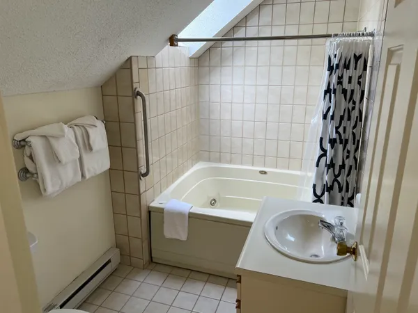 $58,000 | 9 Mountain Sun Way, Unit 16D, Waterville Valley, NH 03215