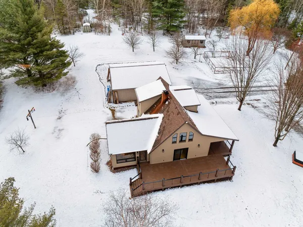 $555,000 | 155030 Pine Bluff Road, Wausau, WI 54403