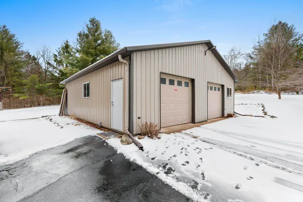$555,000 | 155030 Pine Bluff Road, Wausau, WI 54403