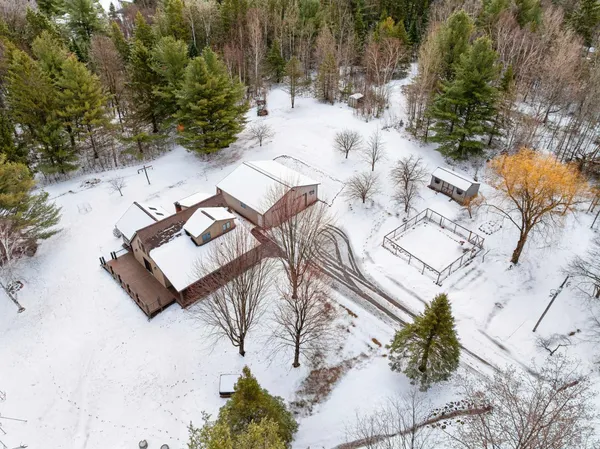 $555,000 | 155030 Pine Bluff Road, Wausau, WI 54403