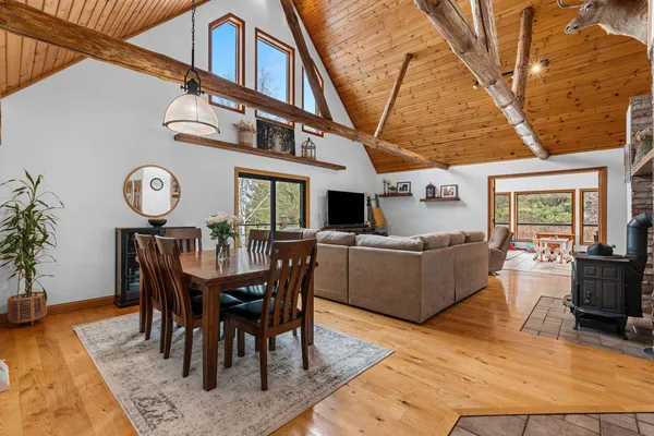 $555,000 | 155030 Pine Bluff Road, Wausau, WI 54403