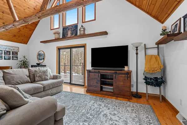 $555,000 | 155030 Pine Bluff Road, Wausau, WI 54403