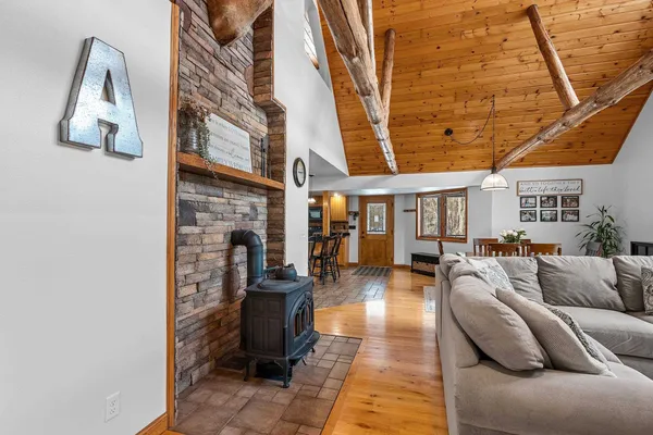 $555,000 | 155030 Pine Bluff Road, Wausau, WI 54403