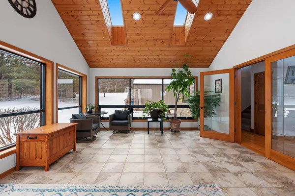 $555,000 | 155030 Pine Bluff Road, Wausau, WI 54403