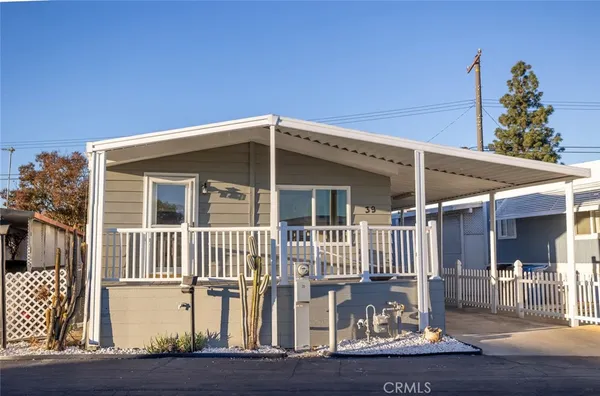 $159,800 | 301 Foothill, Pomona, CA 91767