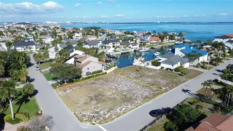 $599,000 | 139 9th Street East, Tierra Verde, FL 33715