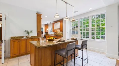 $1,575,000 | 5873 North Forest Glen Avenue, Chicago, IL 60646