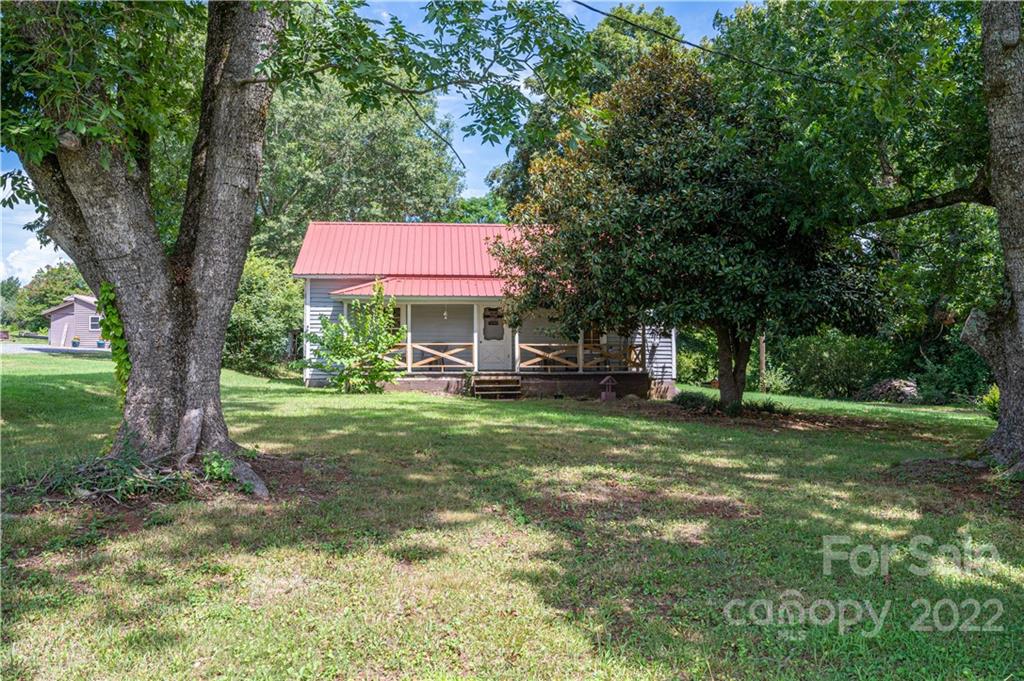1212 Tot Dellinger Road Cherryville, NC 28021 - Photo 30 of 46 a view of a yard in front of house