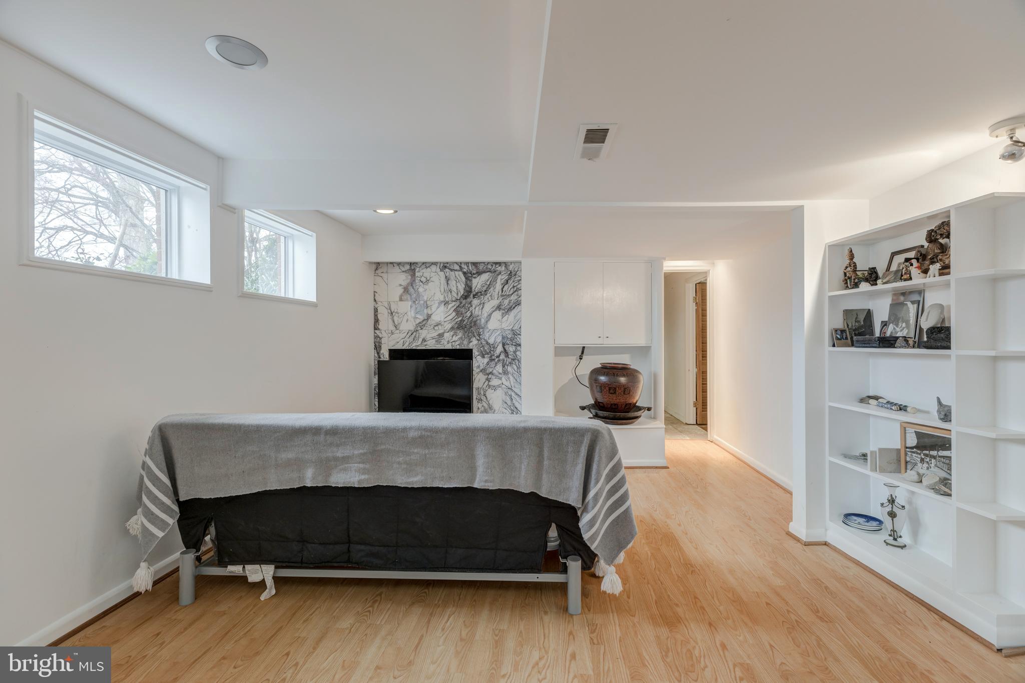 6113 Walhonding Road Bethesda, MD 20816 - Photo 17 of 26 Rec room