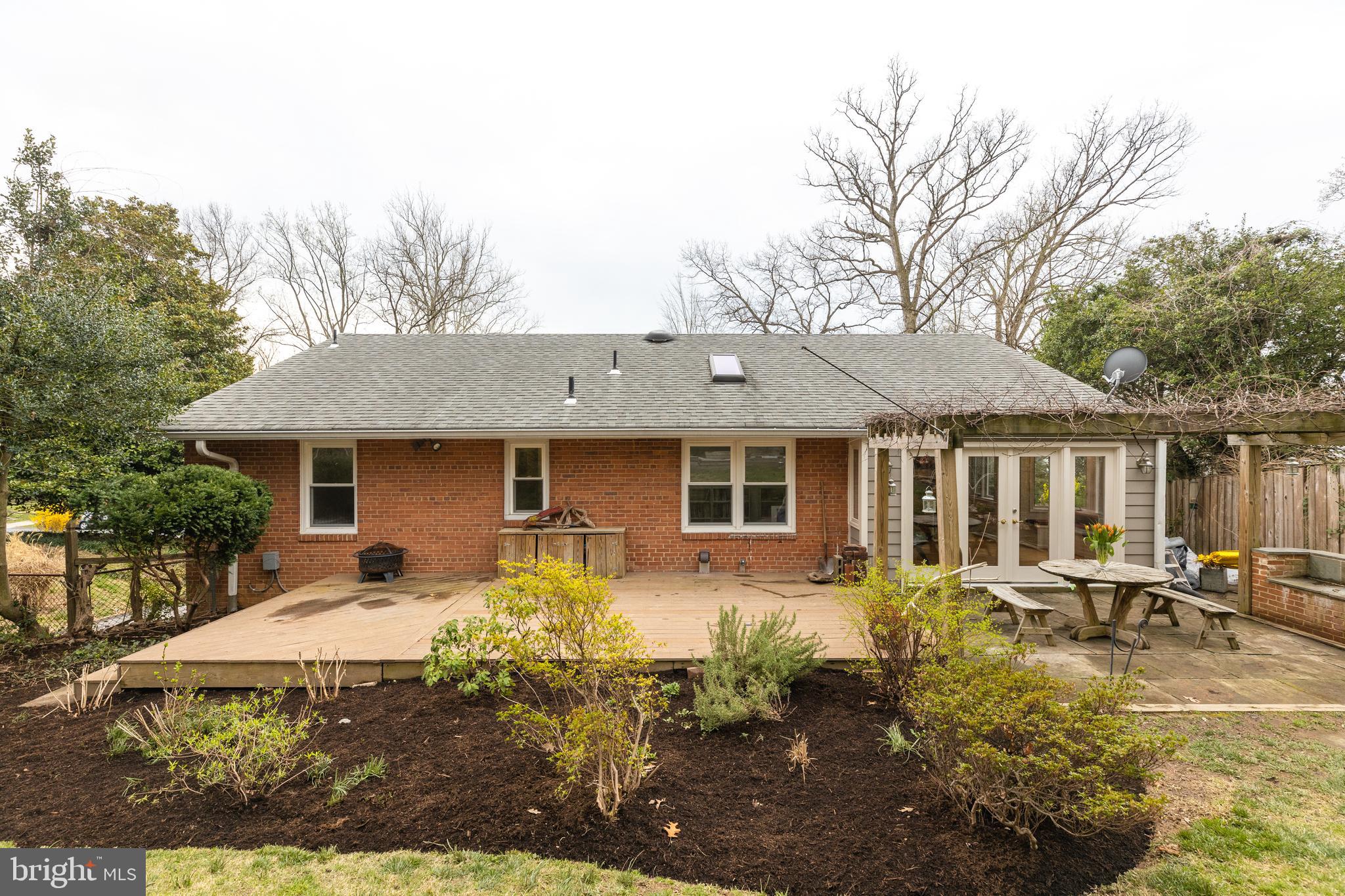 6113 Walhonding Road Bethesda, MD 20816 - Photo 24 of 26 Large patio area