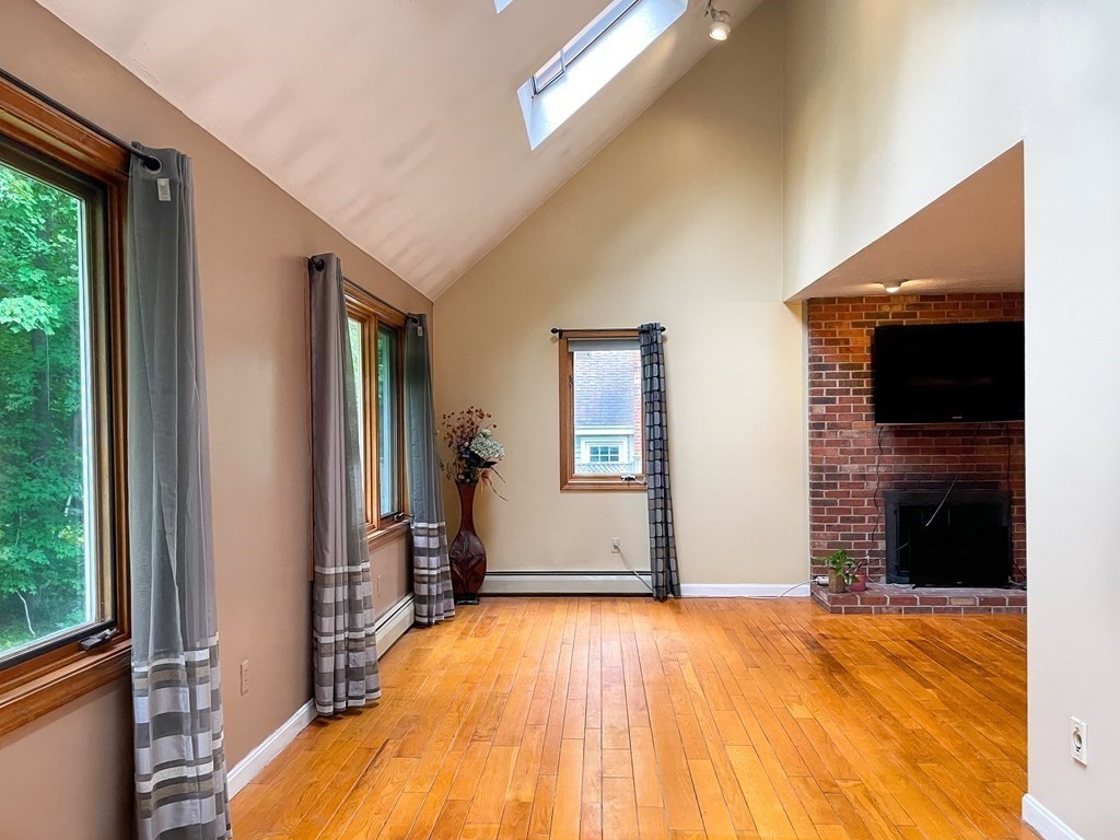 20 Tattan Farm Road Worcester, MA 01605 - Photo 4 of 36 Gallery Image 4