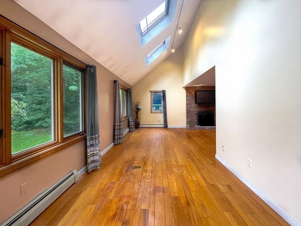 20 Tattan Farm Road Worcester, MA 01605 - Photo 8 of 36 Gallery Image 8
