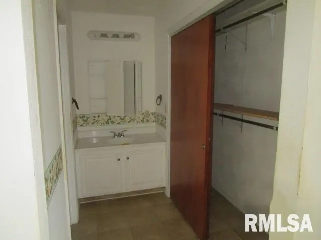 $159,000 | 302 Palm Street, Canton, IL 61520