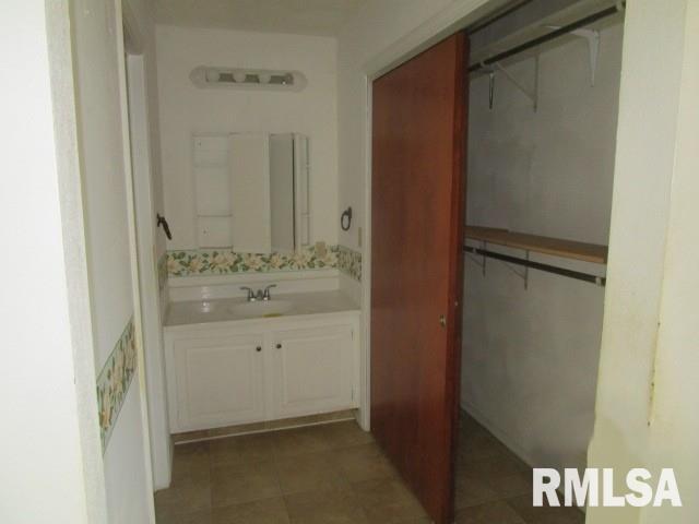 302 Palm Street Canton, IL 61520 - Photo 15 of 20