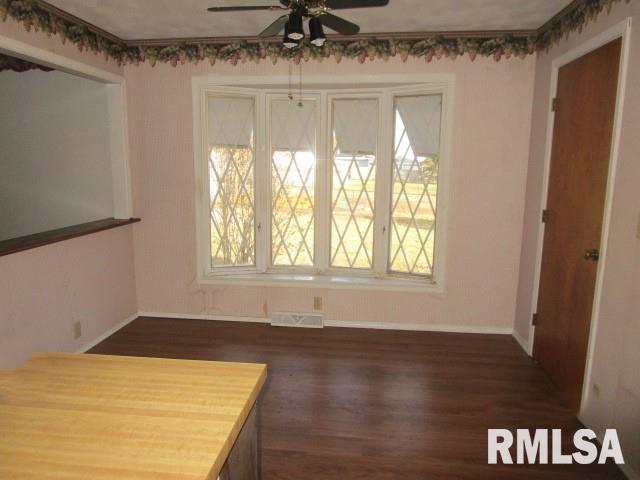 302 Palm Street Canton, IL 61520 - Photo 19 of 20