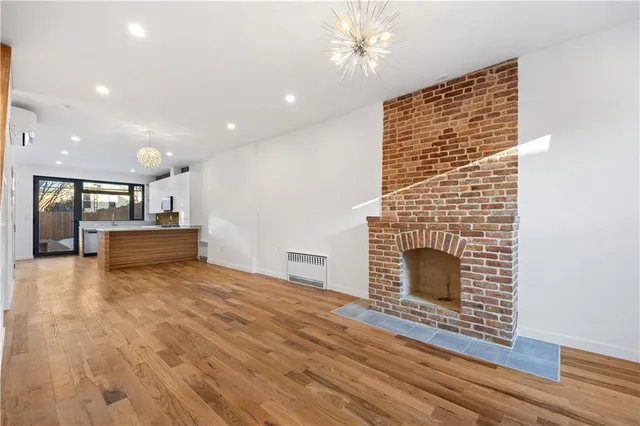 $2,499,000 | 515 A 17th Street | Windsor Terrace