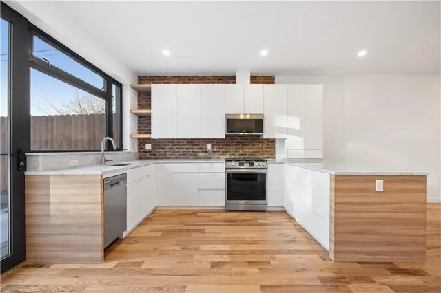 $2,499,000 | 515 A 17th Street | Windsor Terrace