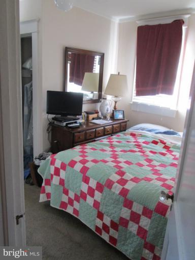 4214 Kensington Road Baltimore, MD 21229 - Photo 6 of 15 Bedroom