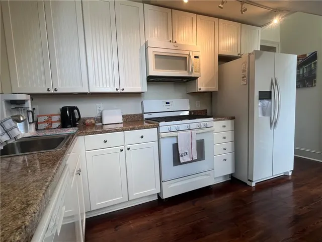 $2,400 | 734 Ursulines Avenue, New Orleans, LA 70116