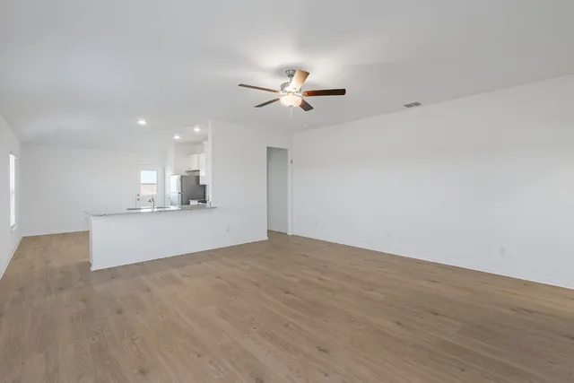 $279,900 | 129 Paria Court, Jarrell, TX 76537