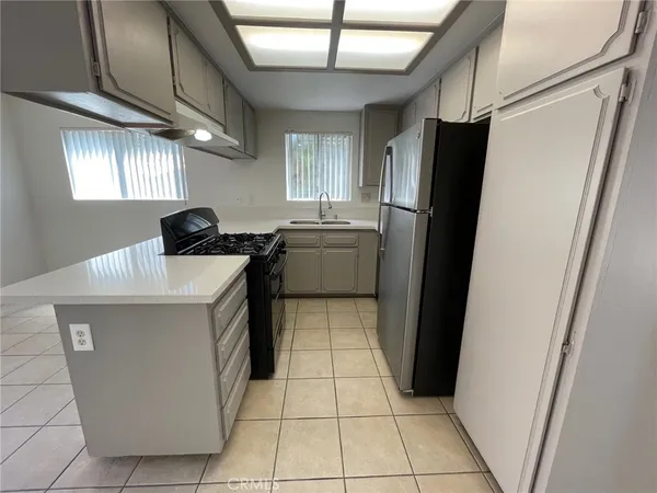 $3,000 | 168 East Baseline Road, San Dimas, CA 91773