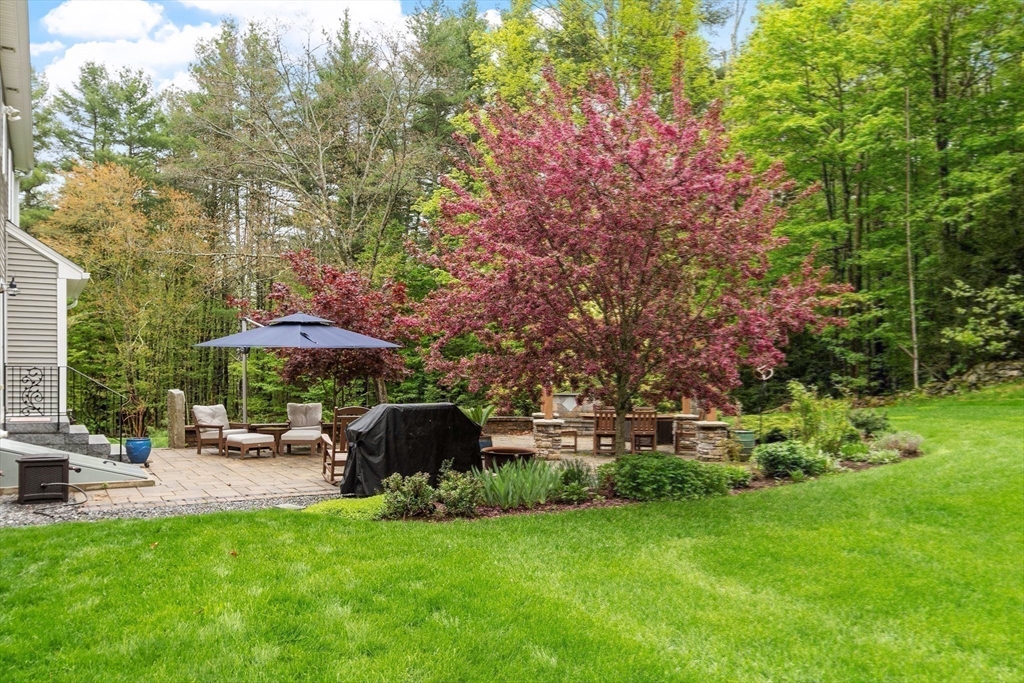 82 Lawrence Street Pepperell, MA 01463 - Photo 28 of 42