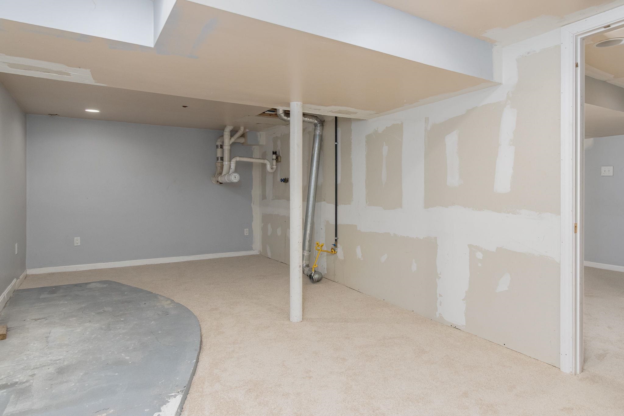 43 Hemlock Shore Drive Atkinson, NH 03811 - Photo 42 of 55