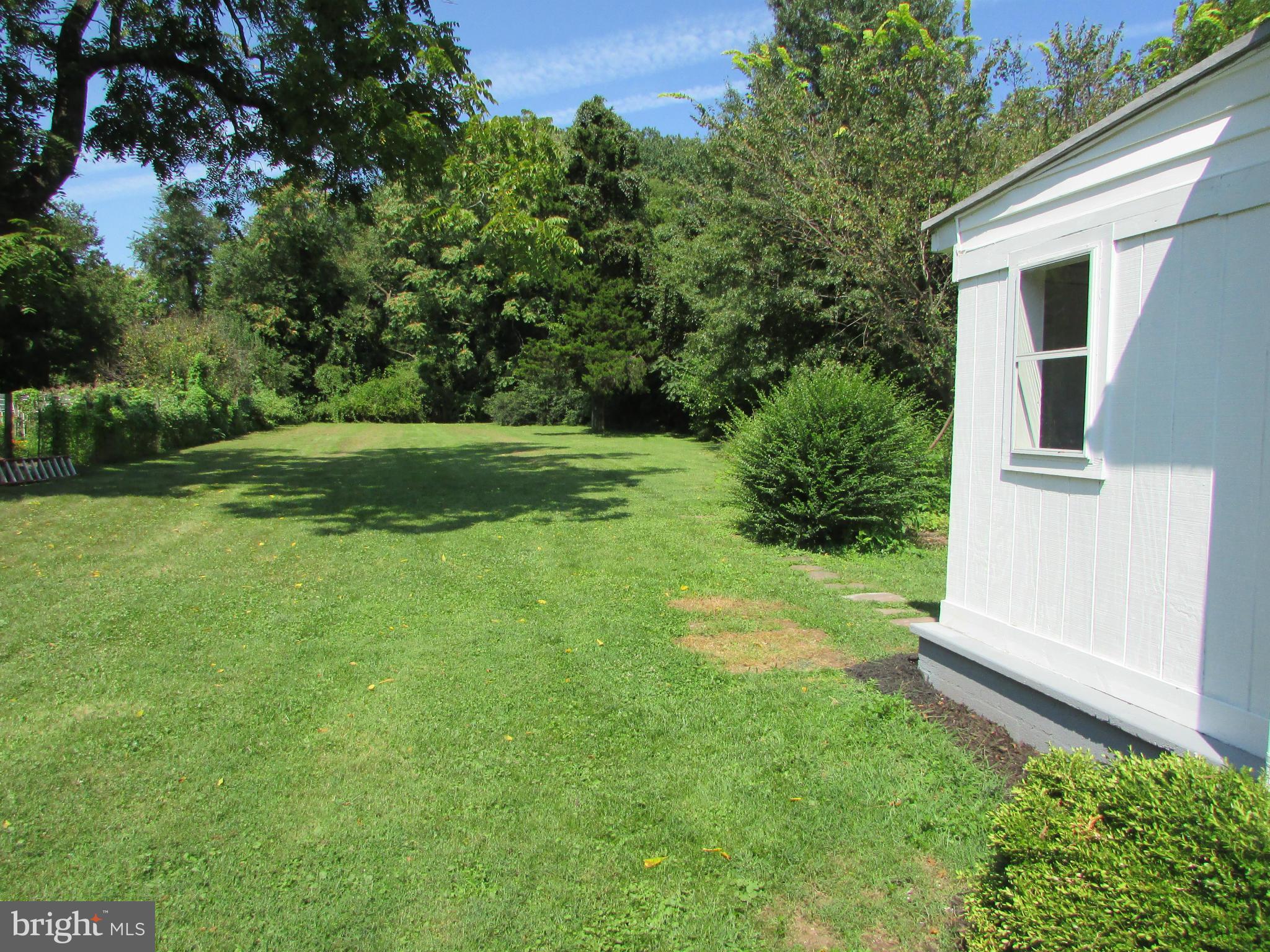 9520 Main Street Manassas, VA 20110 - Photo 18 of 19 a view of backyard with green space