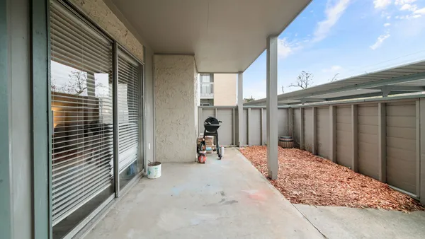 $1,625 | 260 El Dorado Boulevard, Unit 608, Houston, TX 77598