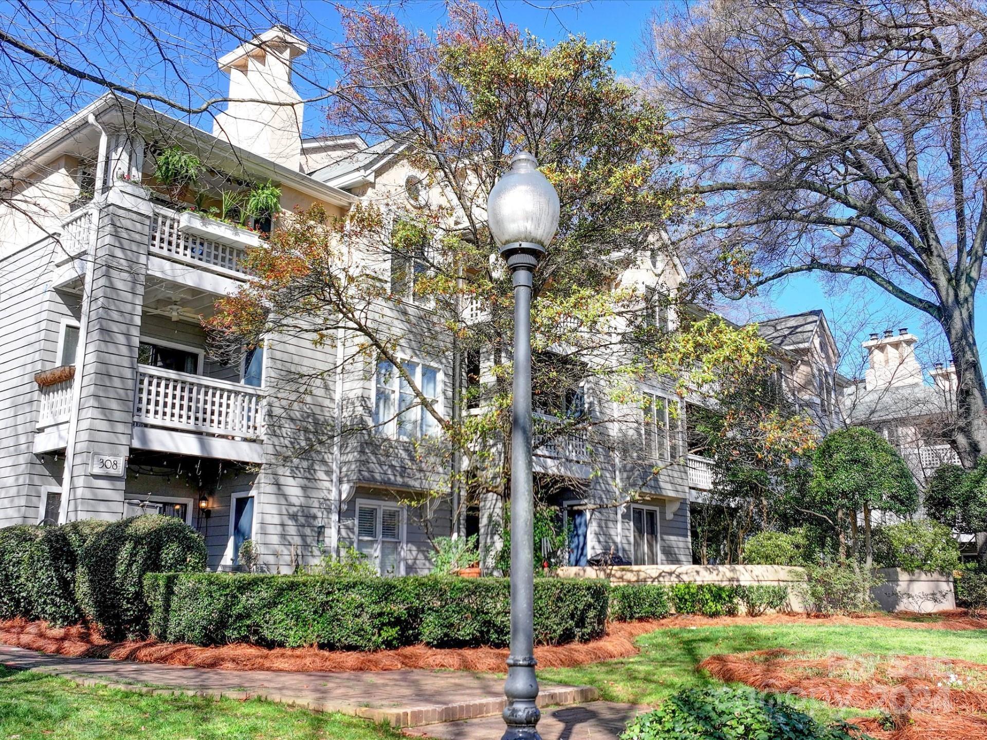 308 Queens Road, Unit 24 Charlotte, NC 28204 - Photo 5 of 7 Gallery Image 5