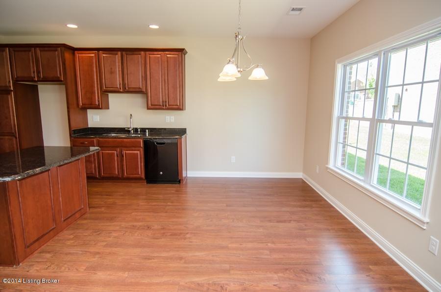 912 Ridge Point Drive Louisville, KY 40299 - Photo 14 of 28 Dining Area