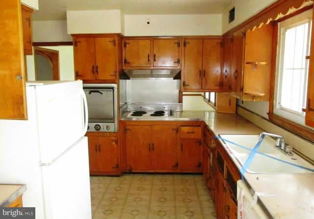 8802 Mayflower Road Rosedale, MD 21237 - Photo 2 of 7 Interior (General)