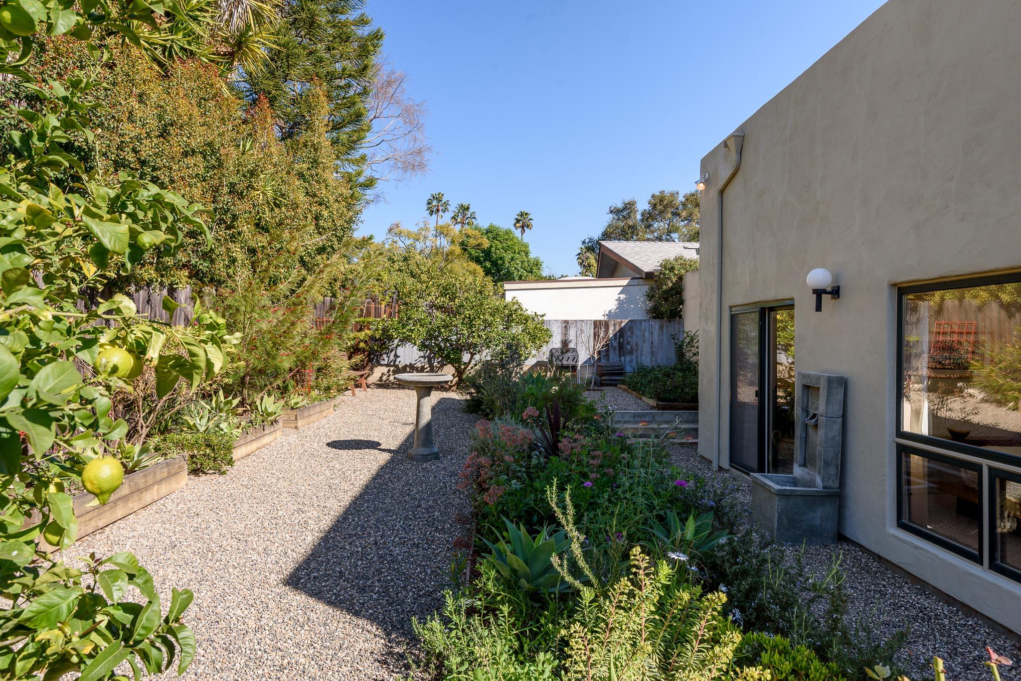 528 Alegria Road Santa Barbara, CA 93105 - Photo 13 of 15 Gardens