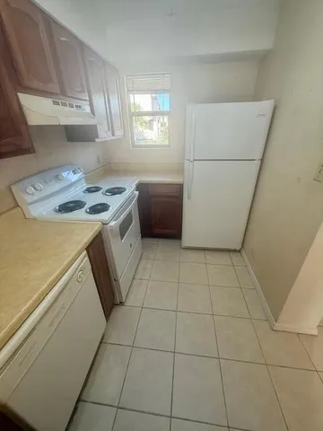 $1,575 | 220 Angler Avenue, Unit 9, Fort Walton Beach, FL 32548