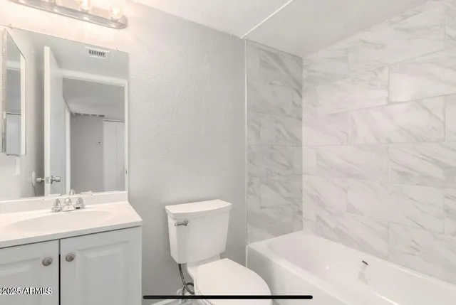 $1,425 | 2674 North 43rd Avenue, Unit 22C, Phoenix, AZ 85009