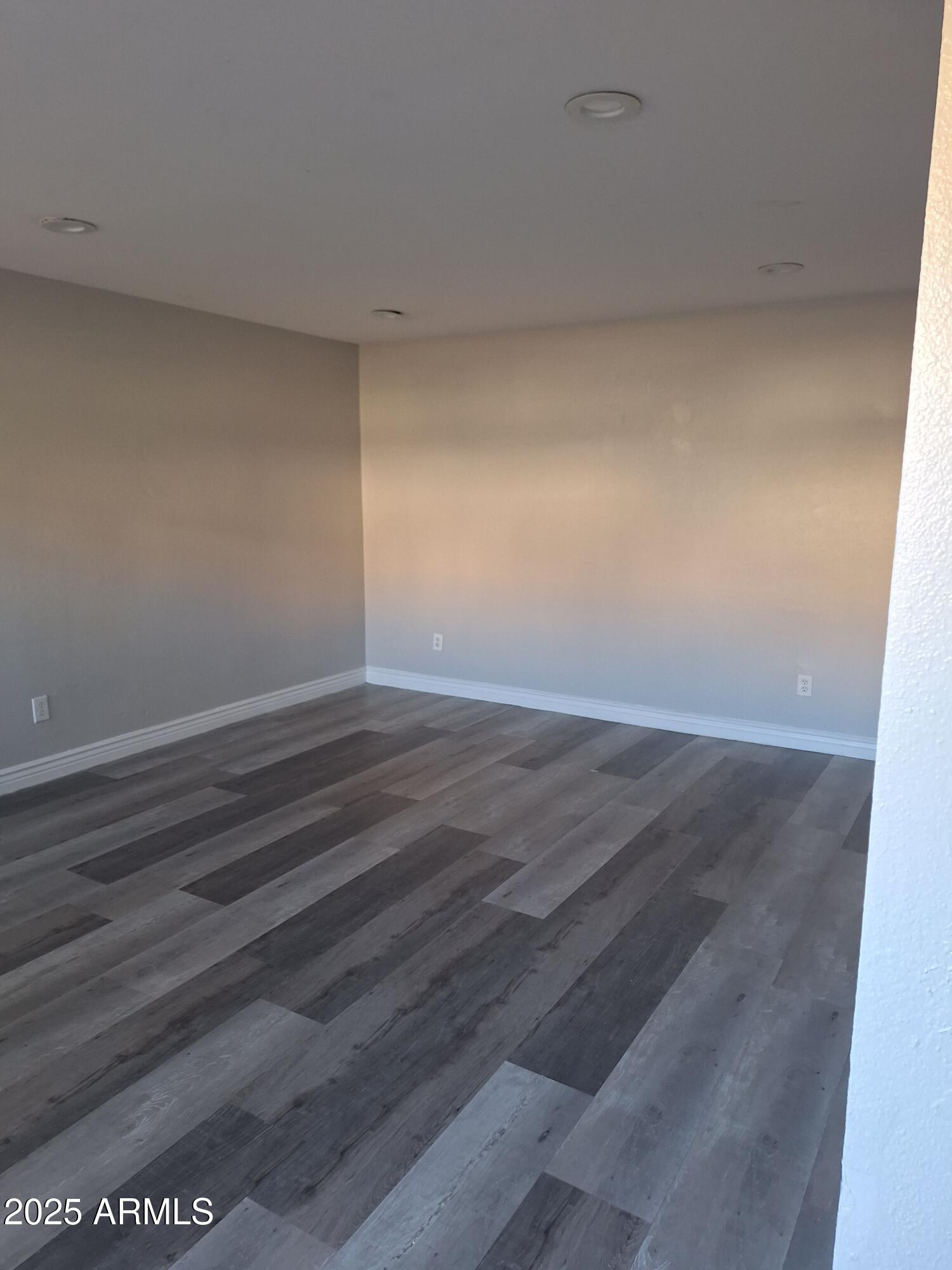 2674 North 43rd Avenue, Unit 22C Phoenix, AZ 85009 - Photo 5 of 26 20231030_123929