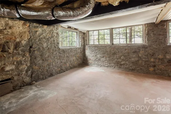 $455,000 | 255 Hinson Terrace, Saluda, NC 28773