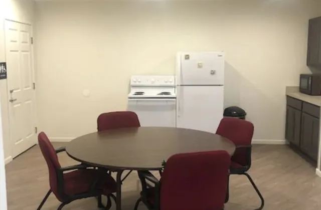 $700 | 424 West W Avenue, Reed City, MI 49677