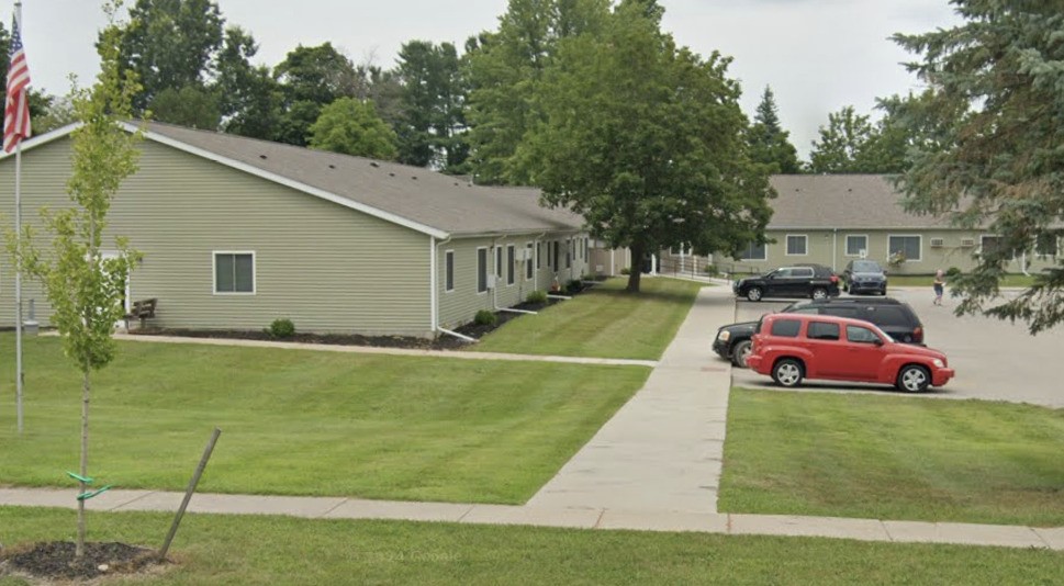 424 West W Avenue Reed City, MI 49677 - Photo 2 of 20