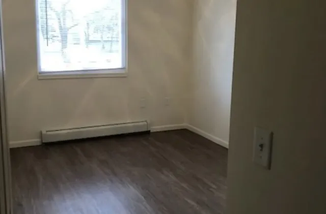 $700 | 424 West W Avenue, Reed City, MI 49677