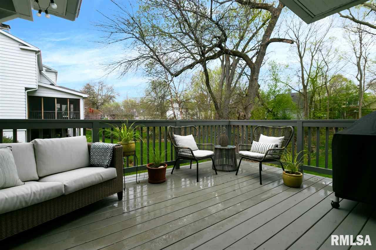 339 Forest Road Davenport, IA 52803 - Photo 19 of 23 Gallery Image 19